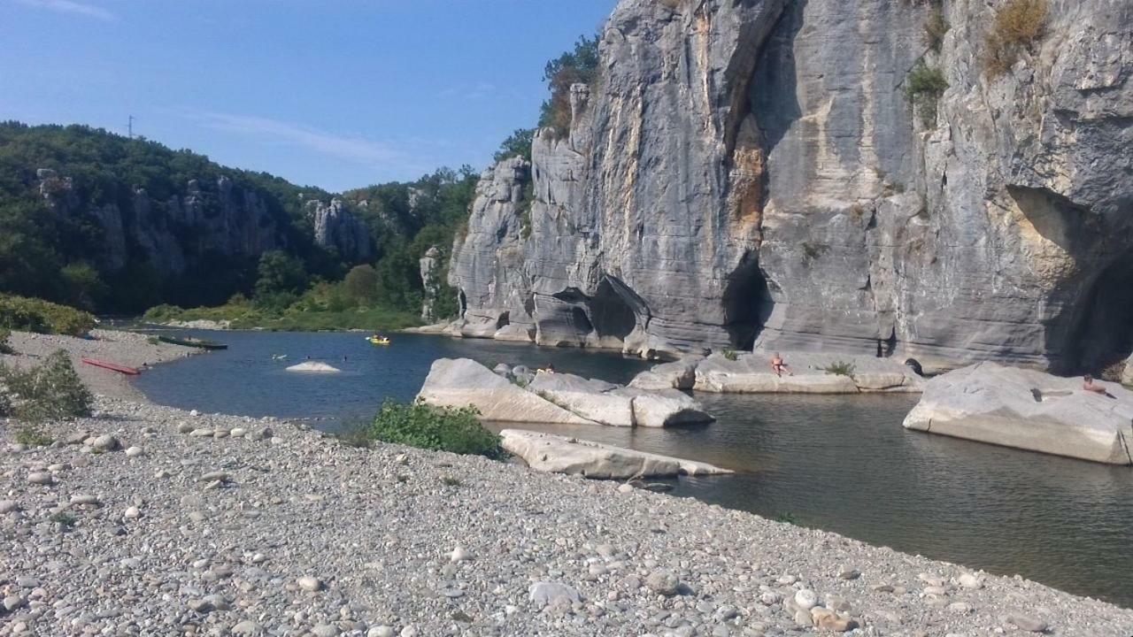 Location De Gites Les Sources Chambonas/Les Vans Zewnętrze zdjęcie