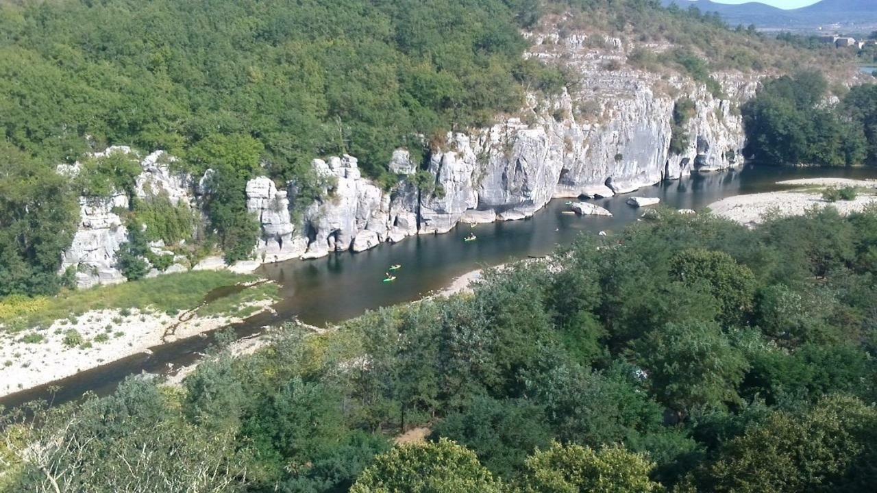 Location De Gites Les Sources Chambonas/Les Vans Zewnętrze zdjęcie